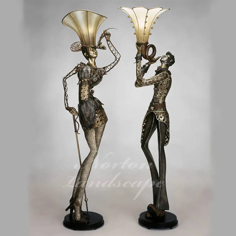 Home decoration European style new design life size abstract metal bronze woman and man statues lamp for sale