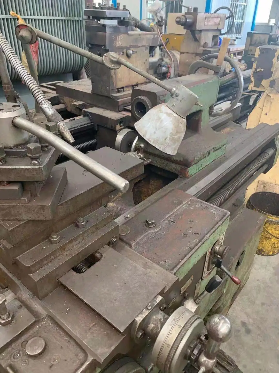 Hot sale low price second hand 6250 horizontal manual conventional lathe 2000mm turning metal working machine 2m with saddle