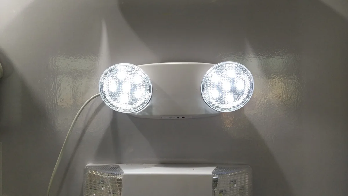 CR-7012 Twin spot.jpg