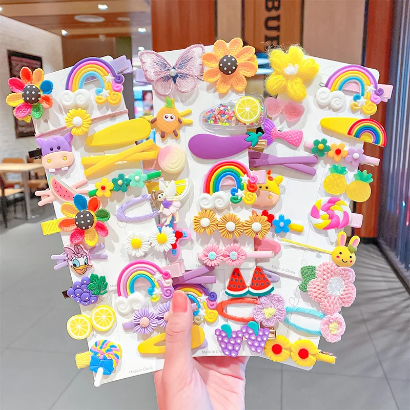 14-Piece Set Rainbow Hair Grips Fashionable Heart-Shaped Metal and PC Material Cute Design for Baby Girls