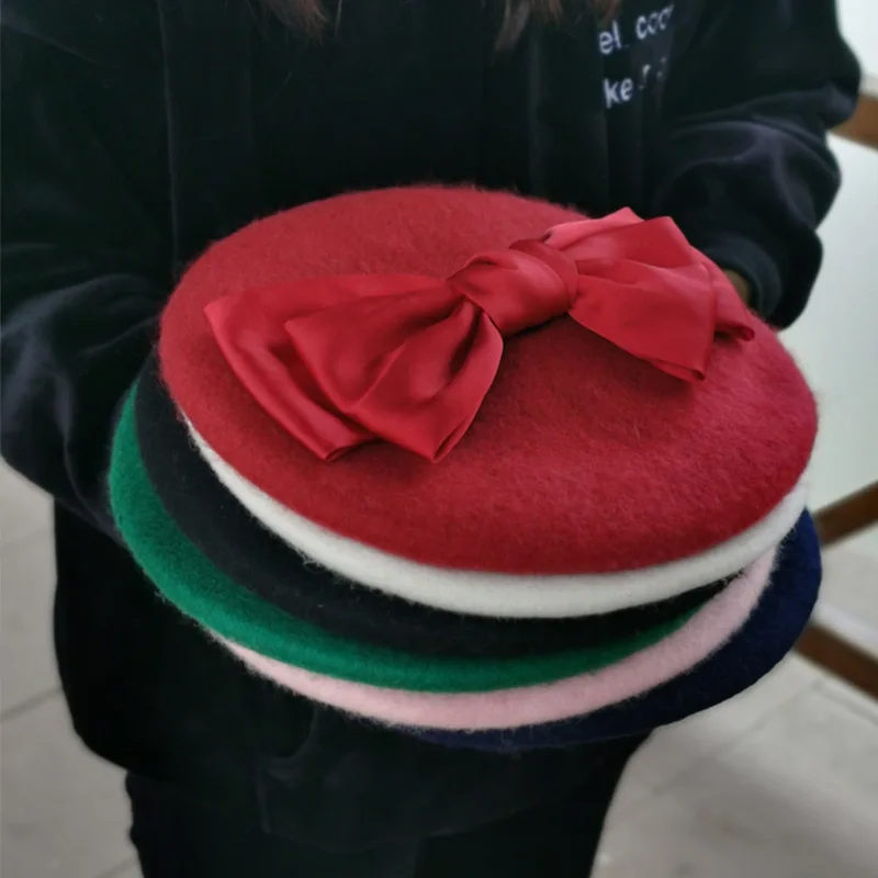 Wholesale Hot Selling Berets Floral Dress Beanie Winter Hat Women French Embroidery Custom Women Wool Berets With Bows