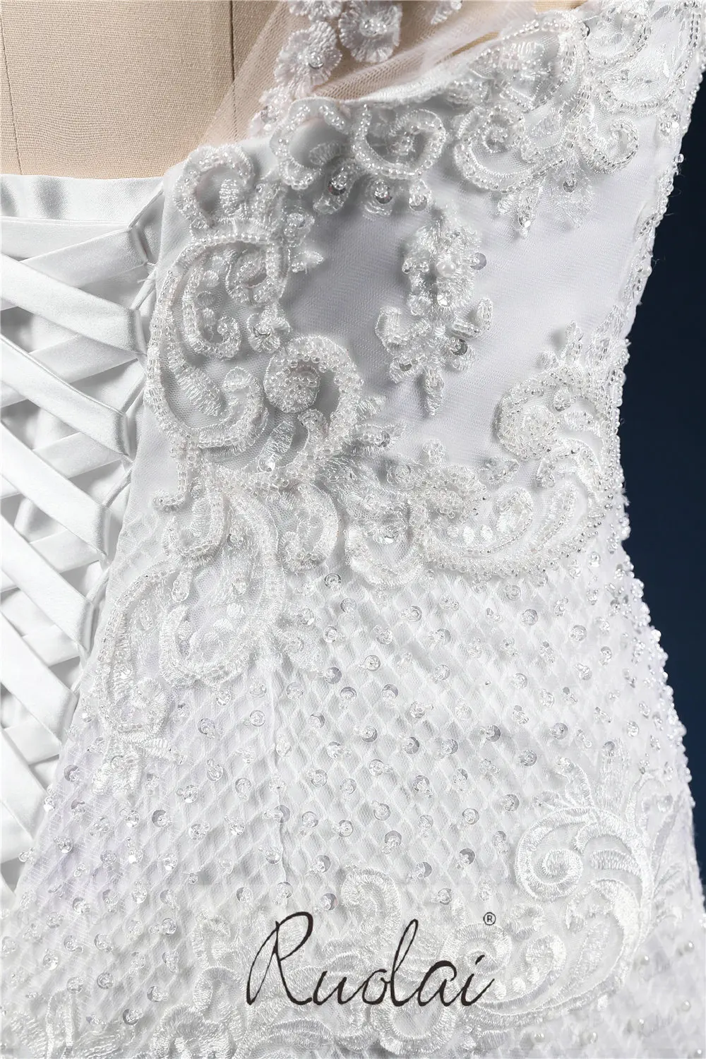 PWD-H1081 Luxury Crystal and pearls Applique Bridal Mermaid Off Shoulder Wedding Dresses