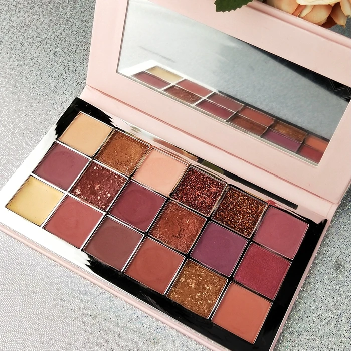 Wholesale  Make Up Cosmetics Eyeshadow Palette Custom Glitter 18 Colors Private Label Glitter Eyeshadow Palette