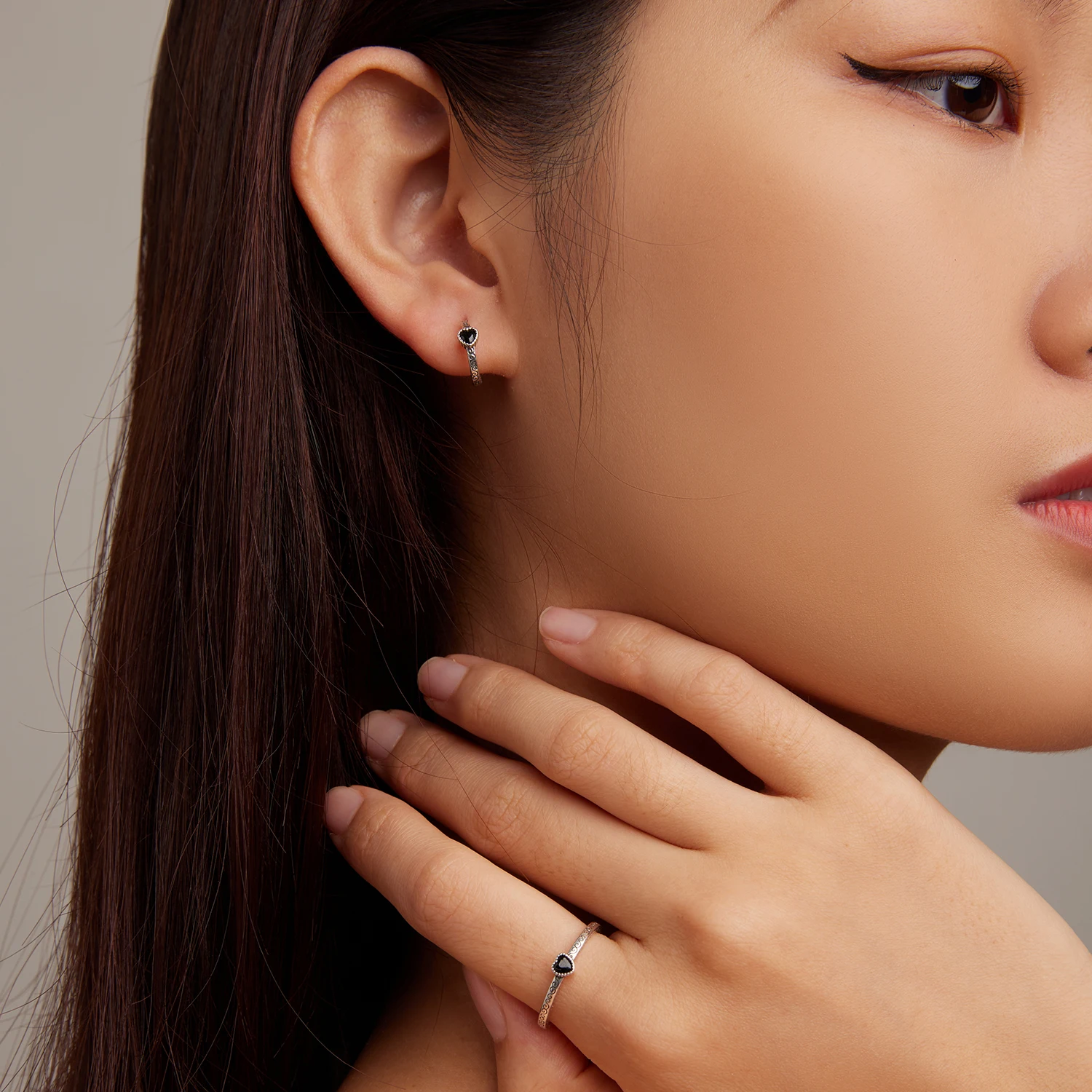 SHIERO Sterling 925 Silver Vintage Jewelry Set for Women New Designer Engraved Flower Pattern Huggie Earrings Heart Open Ring