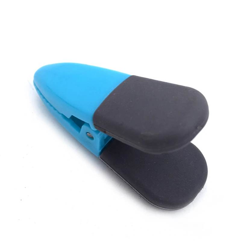 
Cheap Price Customized Shape Magnetic Plastic Spring Loaded Memo Clip 