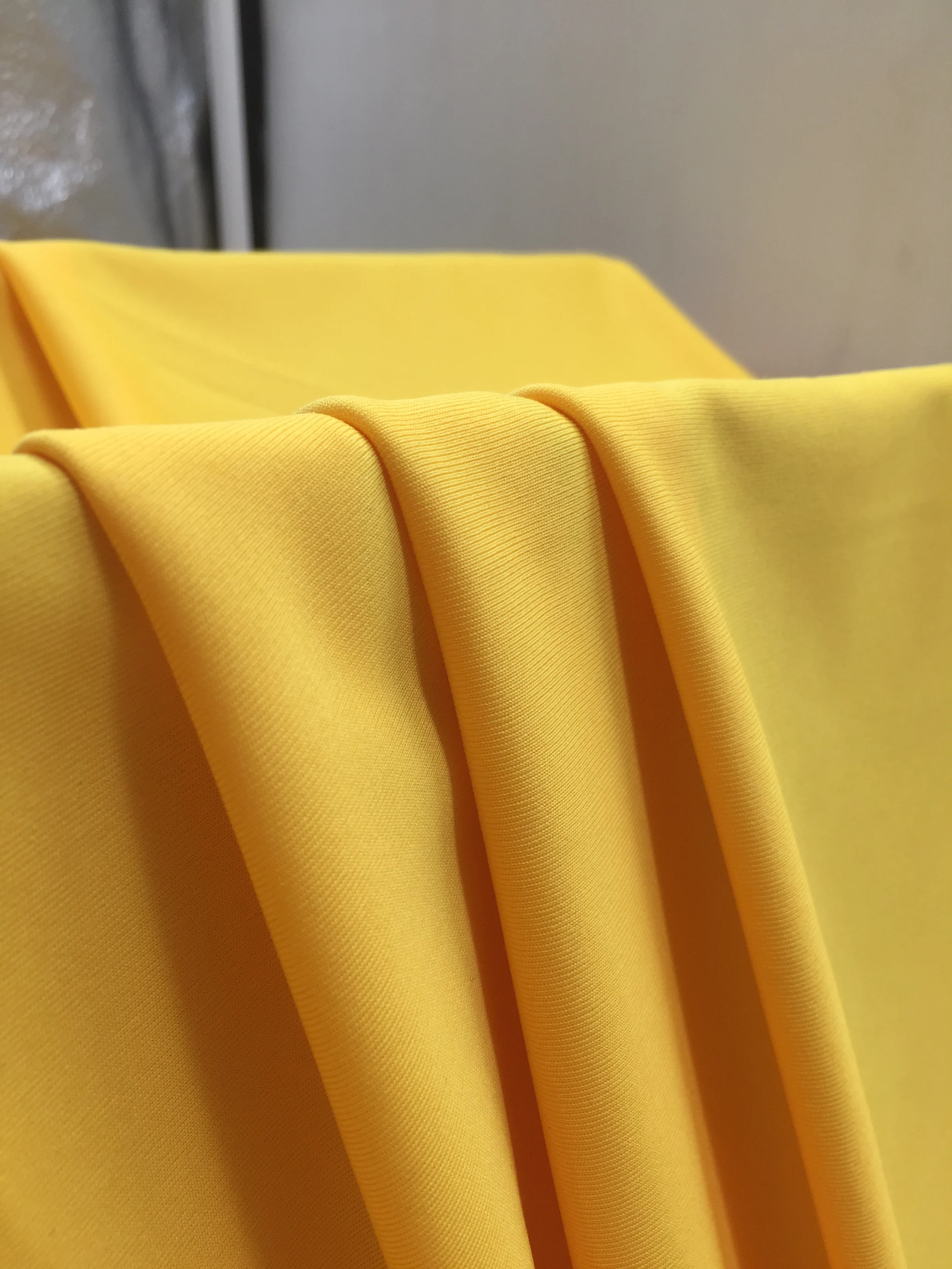 Customized natural soft skin friendly fabric high elasticity laminated nylon spandex fabric for yoga wear