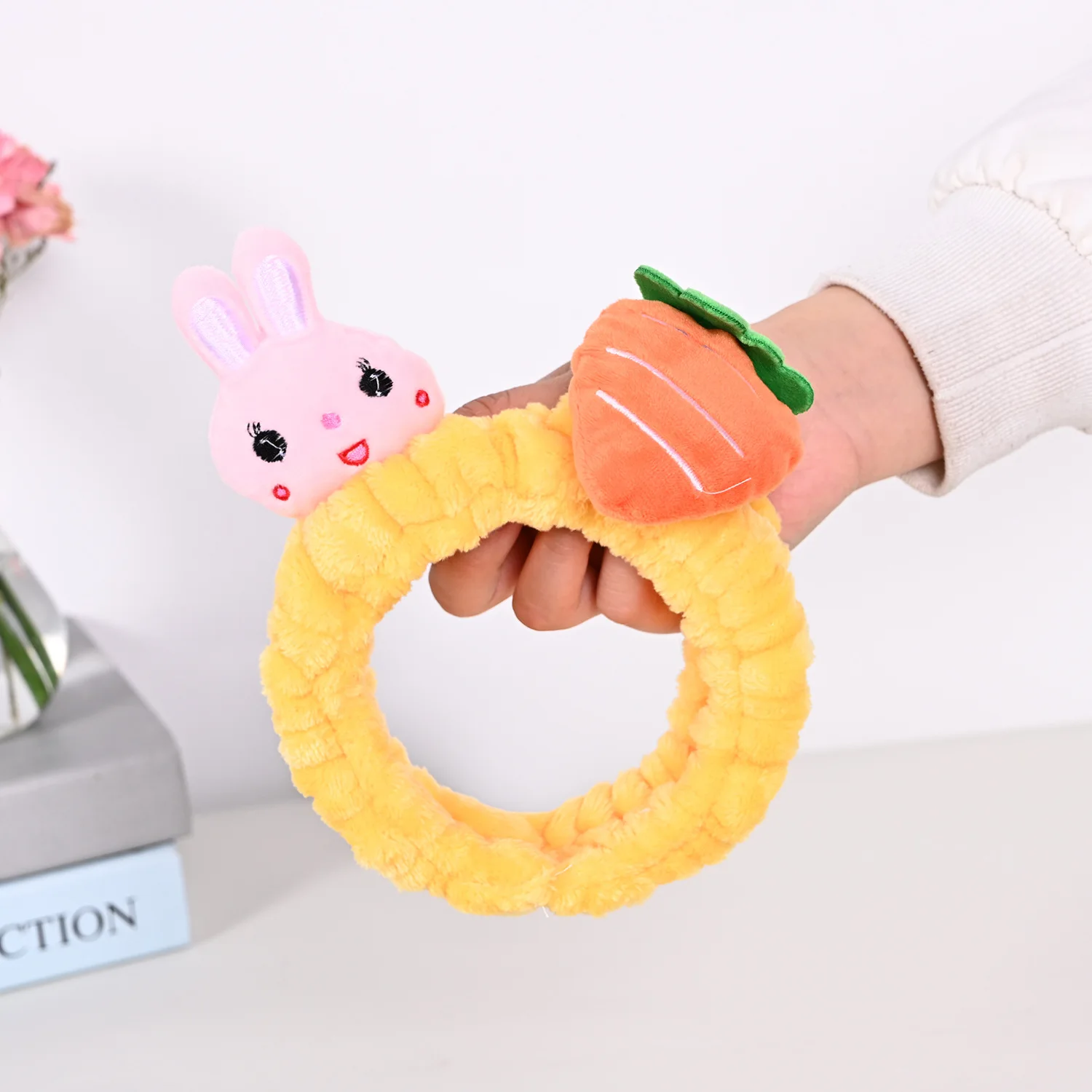 Korean Style Sanrio Cute Cartoon Hair Band Makeup Face Wash Flannel Fuzzy Headbands For Women Accessories