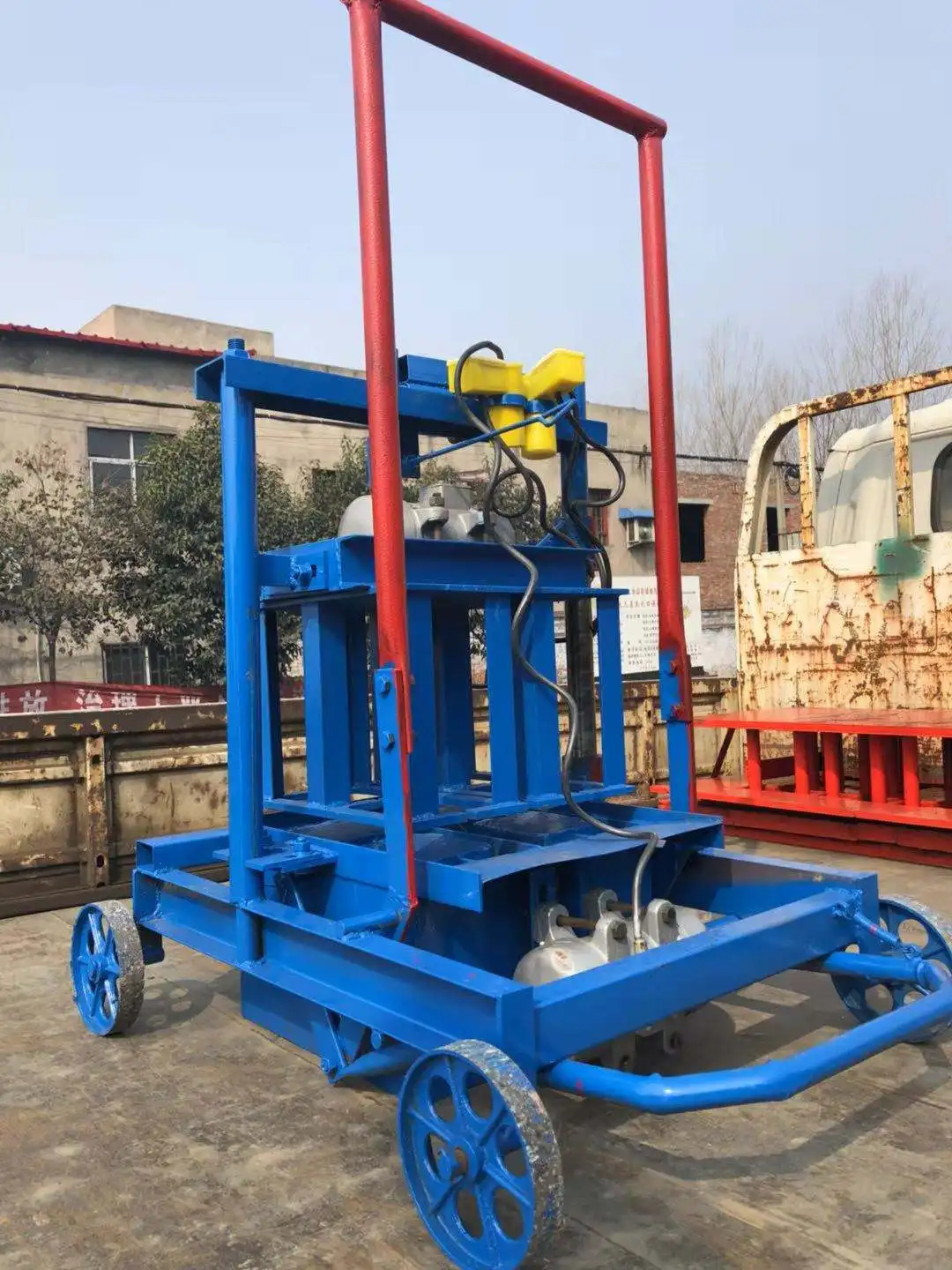 QT4-45  Hollow Brick Making Machinery Hollow sand paving laying moulding Concrete paver block cement brick making machine price