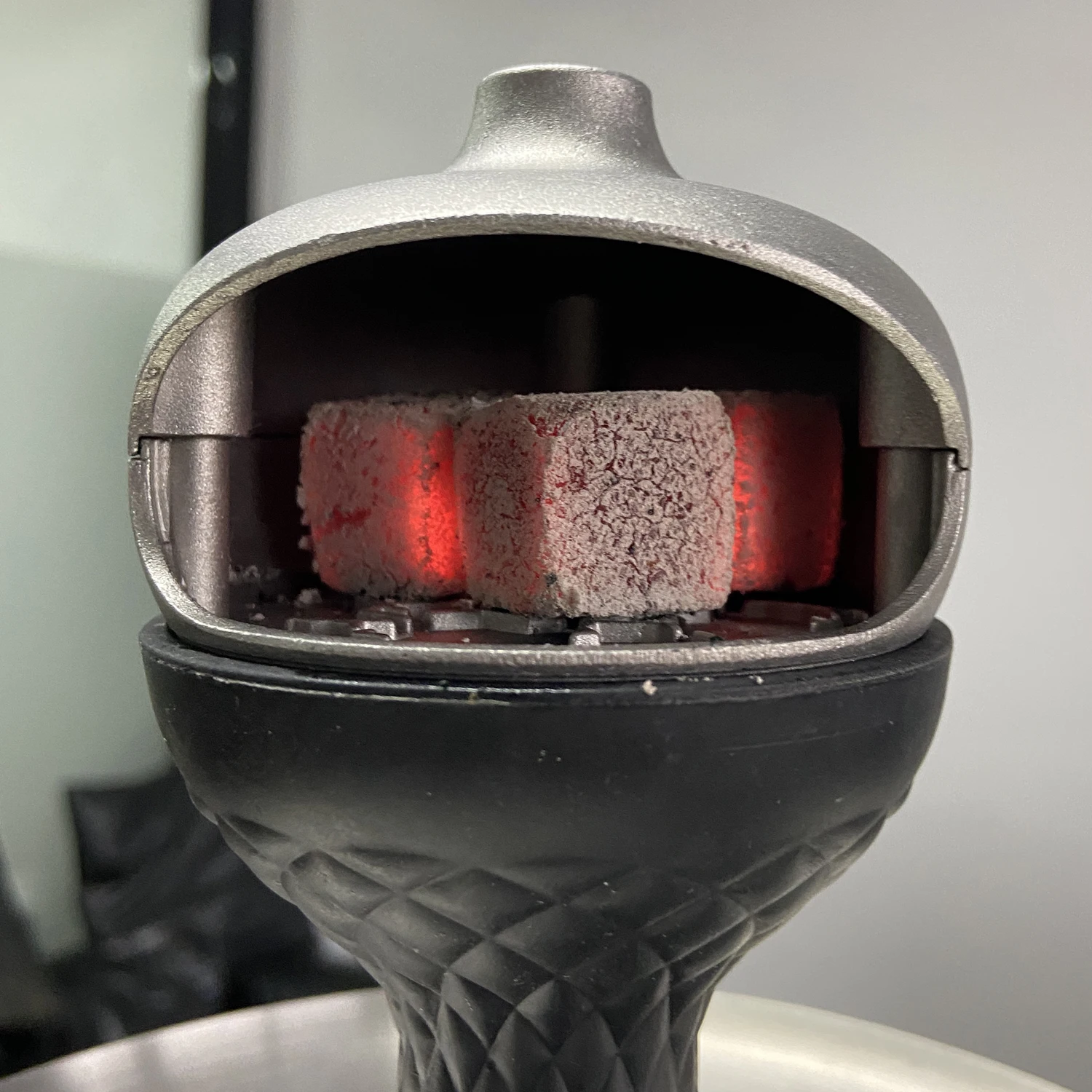 New style silver gray shisha charcoal fast burn wholesale shisha hookah charcoal holder aluminium alloy hookah accessories