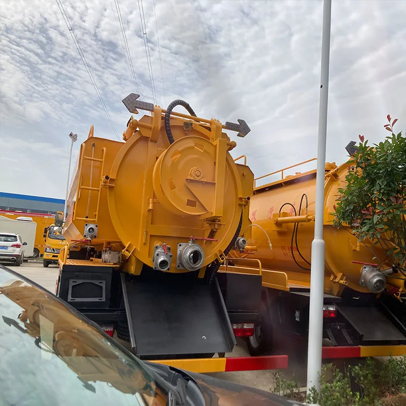 DONGFENG 4x2 4x4 RHD Sewage Fecal Vacuum Suction Collecting Truck Drain Clean Truck High Pressure Sewage Suction Truck