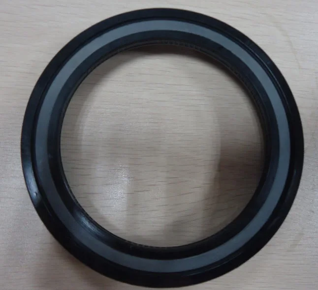 370003A  Rear Wheel Hub Seal for American Heavy Duty Truck Freightliner