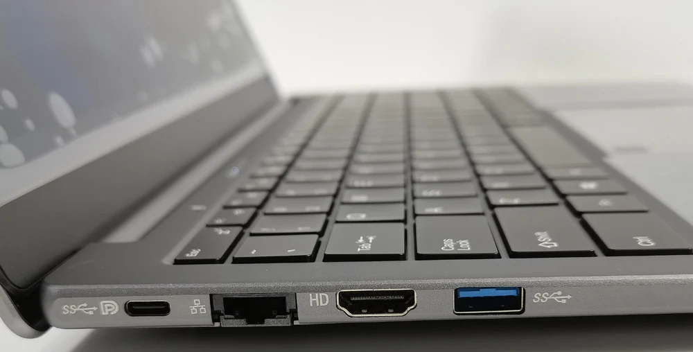 15.6Inch Metal Shell Core I5 I7 I9 Support Logo Customize High Configuration Laptop Support Win 11 With Fingerprint Recognition