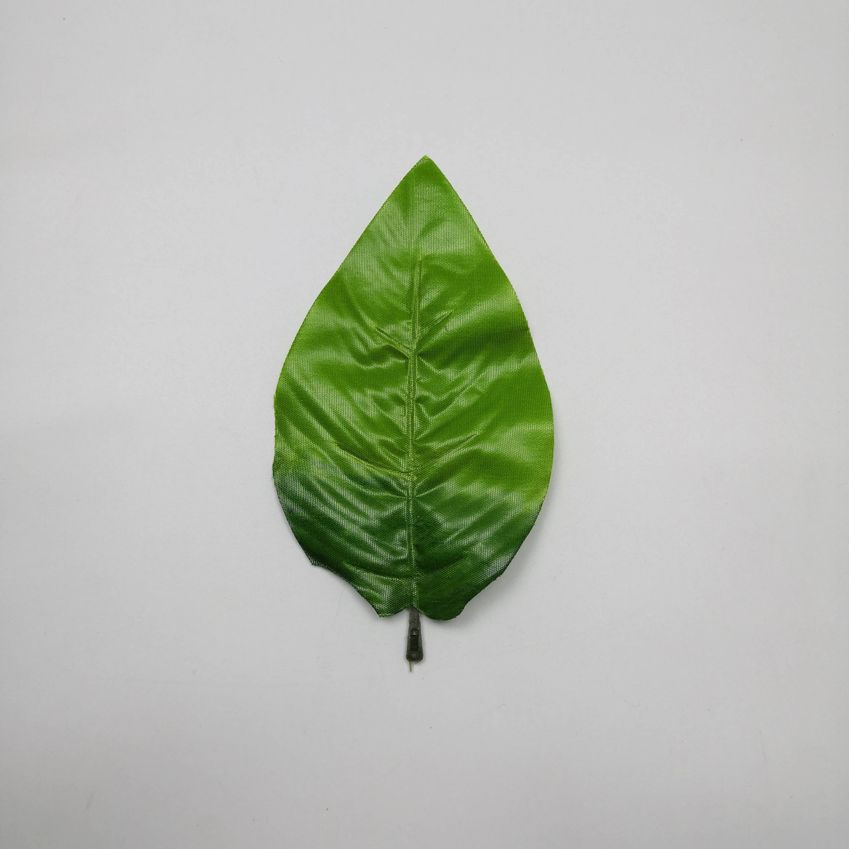 Wholesale high quality decorative artificial rose flower leaves for festive soap flower heads and decoration
