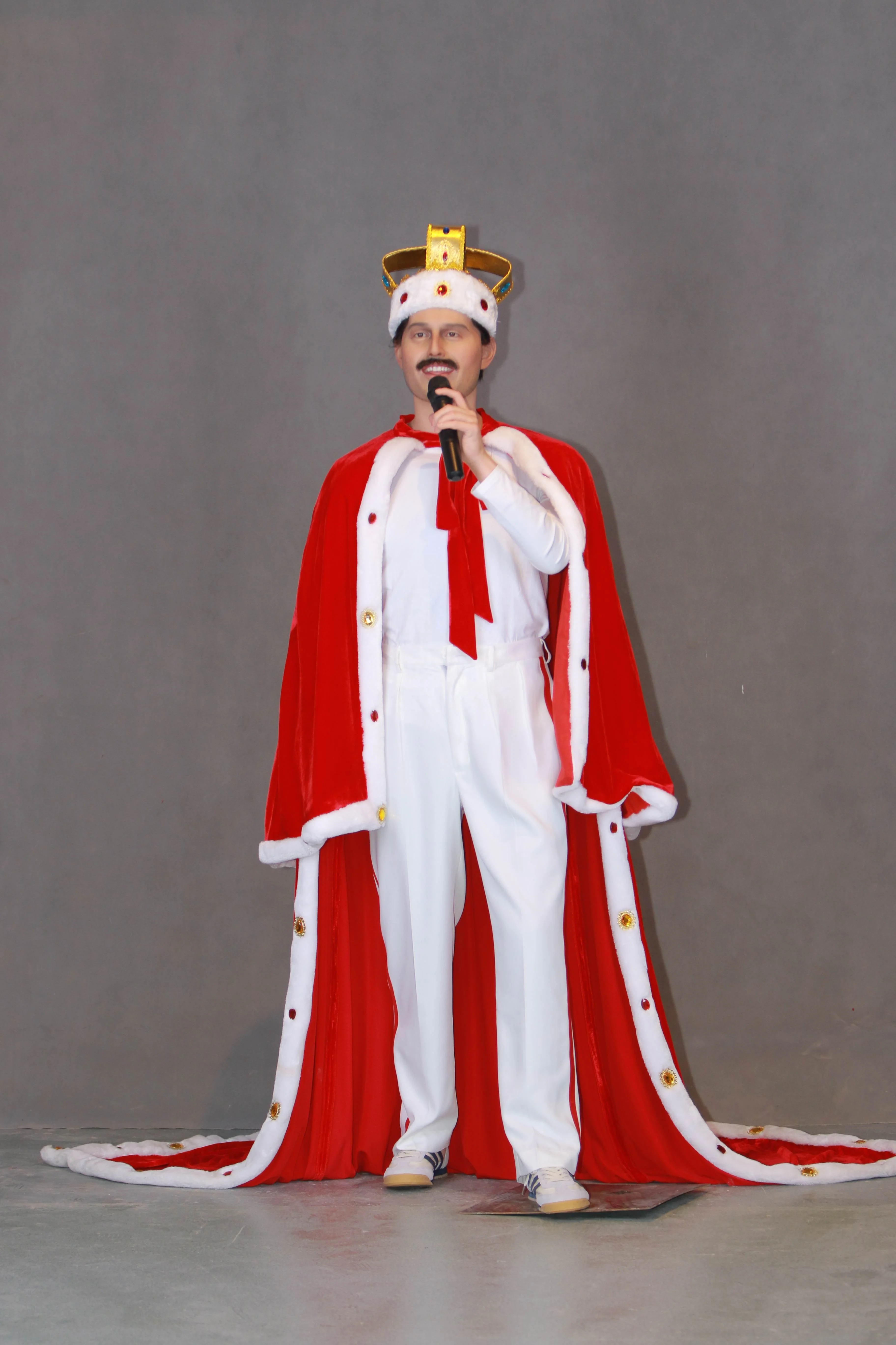 Hot sale factory customized OEM life size wax figure waxworks for museum