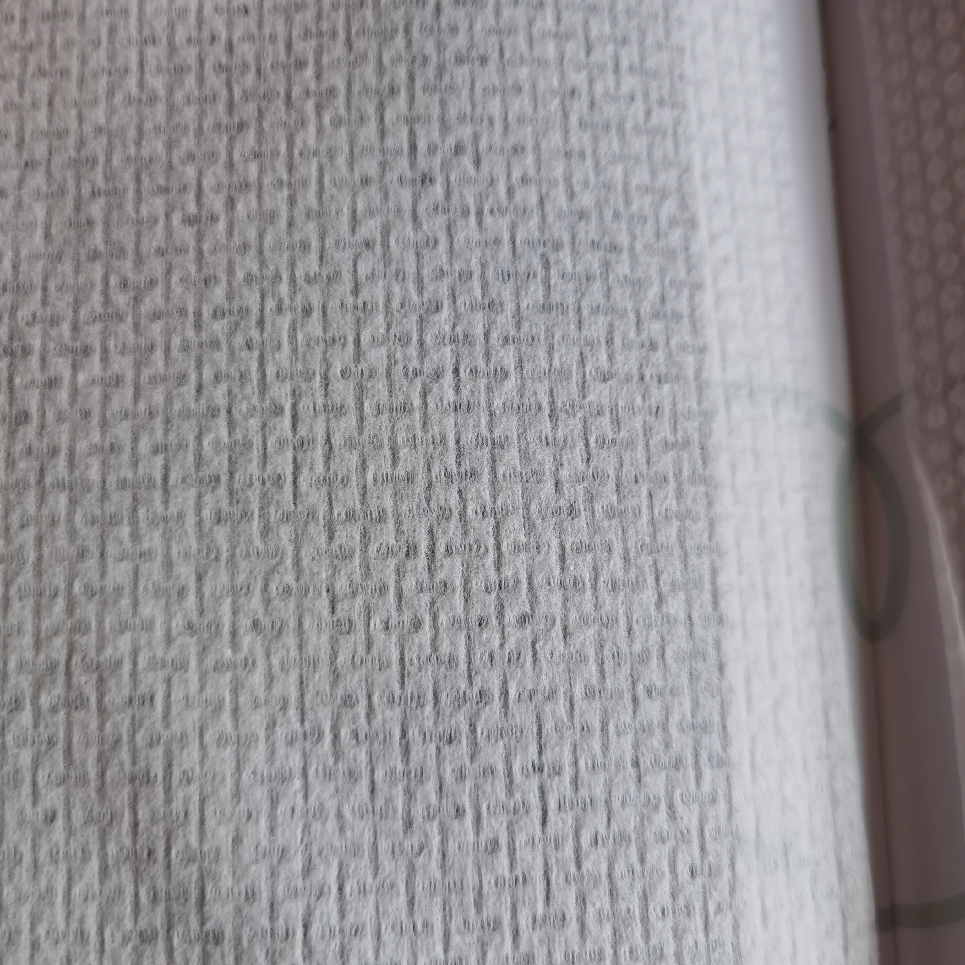 100% Viscose Rayon  Non Woven Fabric Embossed Pattern White Color Semi Cross EF Spunlace Nonwoven Fabric