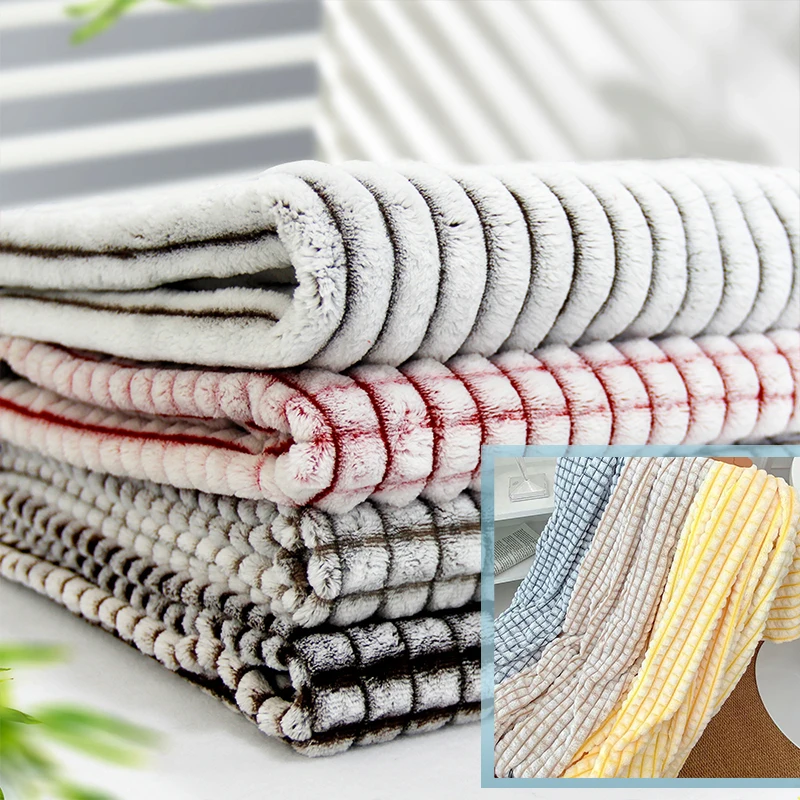 Hot Sale High-Quality Soft Back Printed Vertical Strip Yarn Dyed Flannel Blanket Pajamas Bathrobe Fleece Fabric