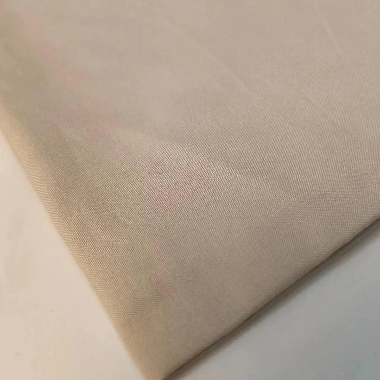 Home Textile 60-140 GSM Solid Color Microfiber Brushed 100% Polyester Dyed Bed Sheet  Fabric Price Per Meter In Rolls