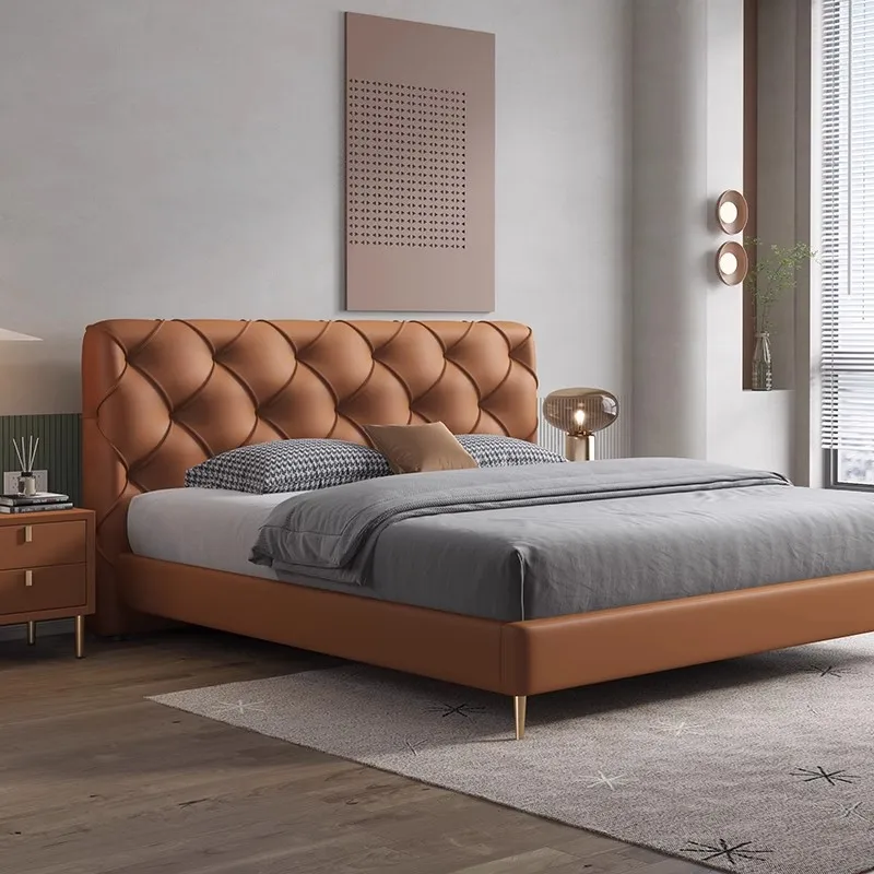 Factory outlet Luxury Chesterfield leather bed Up-holstered wood frame Bed High quality gold metal feet tufted King queen Bed