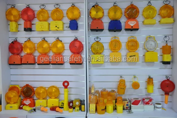 Traffic Cone Light Road Construction Safety Signal Solar Beacon Flashing Barricade Rotation Warning Light For Traffic Cone using