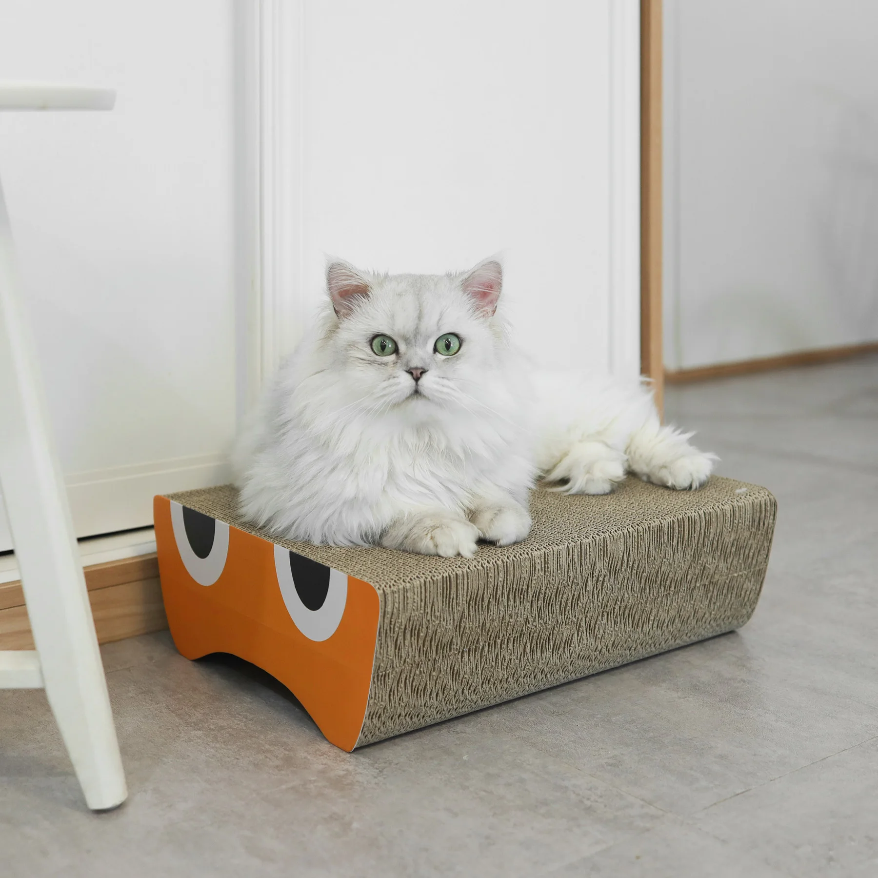 Manufacturer Cat Toy Interactive Ball Big Size Free Catnip Sofa Shaped Corrugated Cardboard Cat Scratcher Toy OEM Logo Pet