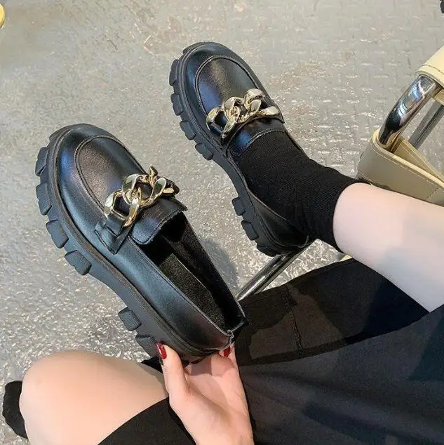 NEW Metal Decoration Solid Black Round Toe Loafer Outdoor Thick Heels Chunky Platform Breathable Soft Sole Women Loafers
