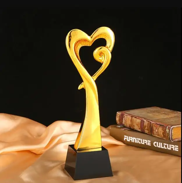 Most Popular custom Shaped Crystal Golden Trophy And Awards for souvenir