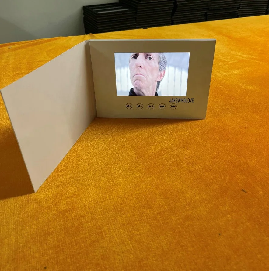 led screen card video invitation card advertising 6 inch lcd brochure box video player module a5 brochure Video GREETING Card