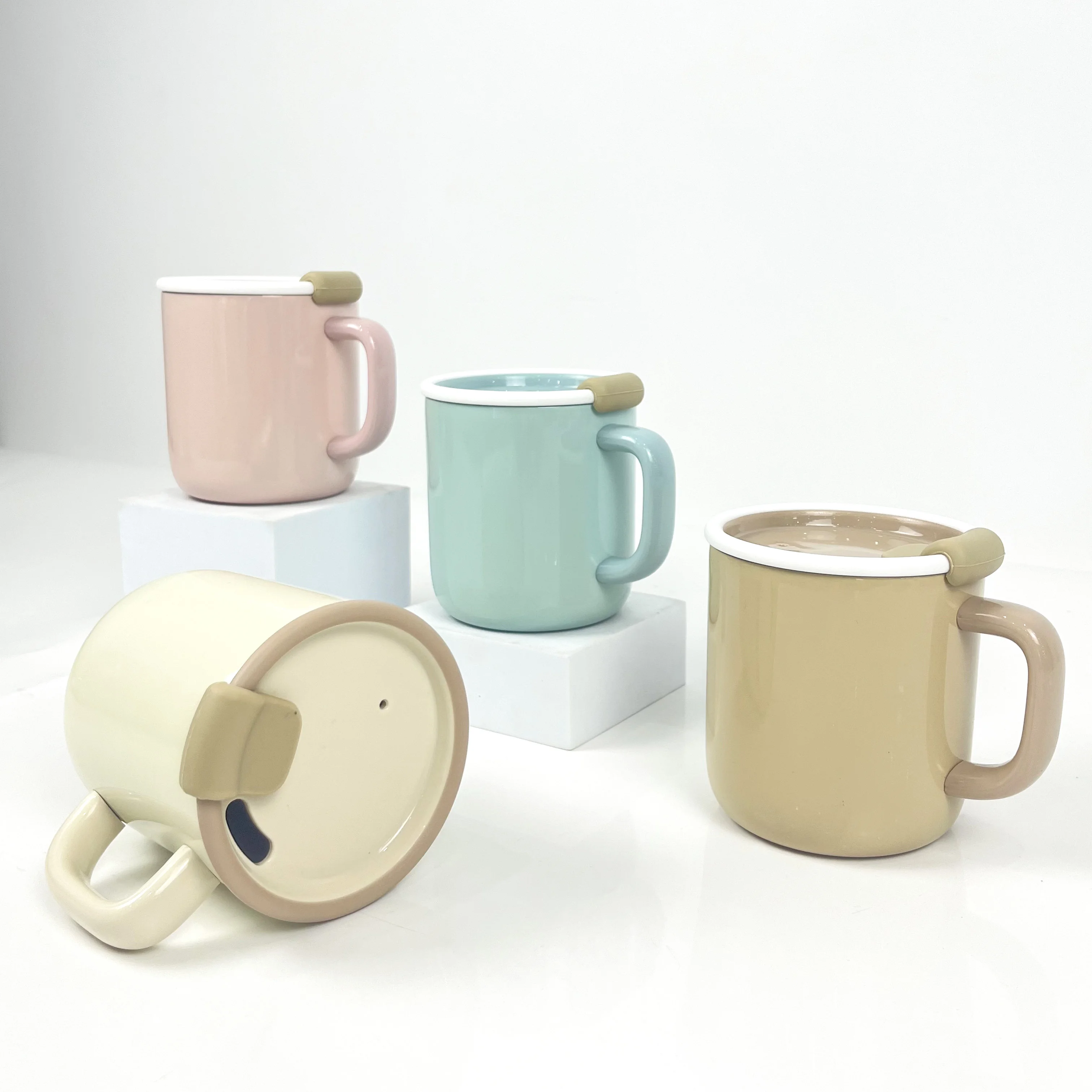 2025 Custom Logo Printed Ceramic Coffee Mug & Latte Mug with Silicone Topper. 430ml Big Month Tumbler with Handle and Lids