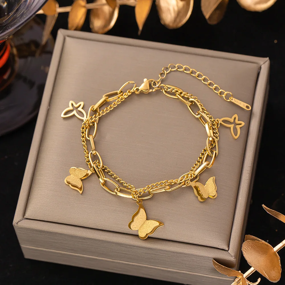 PVD Gold-Plated Stainless Steel Toggle Bracelet OT Clasp Engraved Heart Charm Pendant for Men and Women Gift Idea