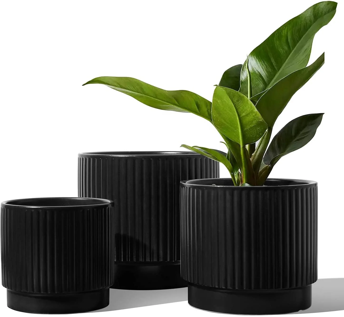 Hot sale Black Matt Color Ceramic Flower Pot Stoneware Planter Pots Stripe Pots with hole