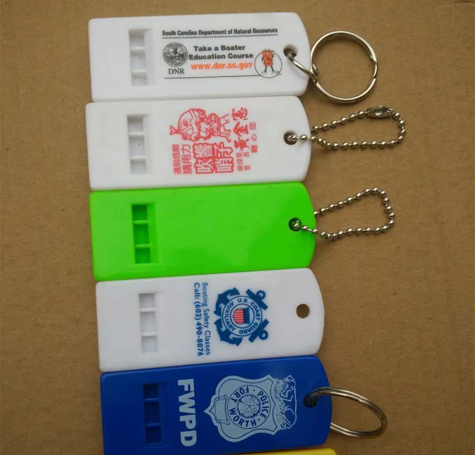 Outdoor plastic emergency three-frequency survival Flat Whistle