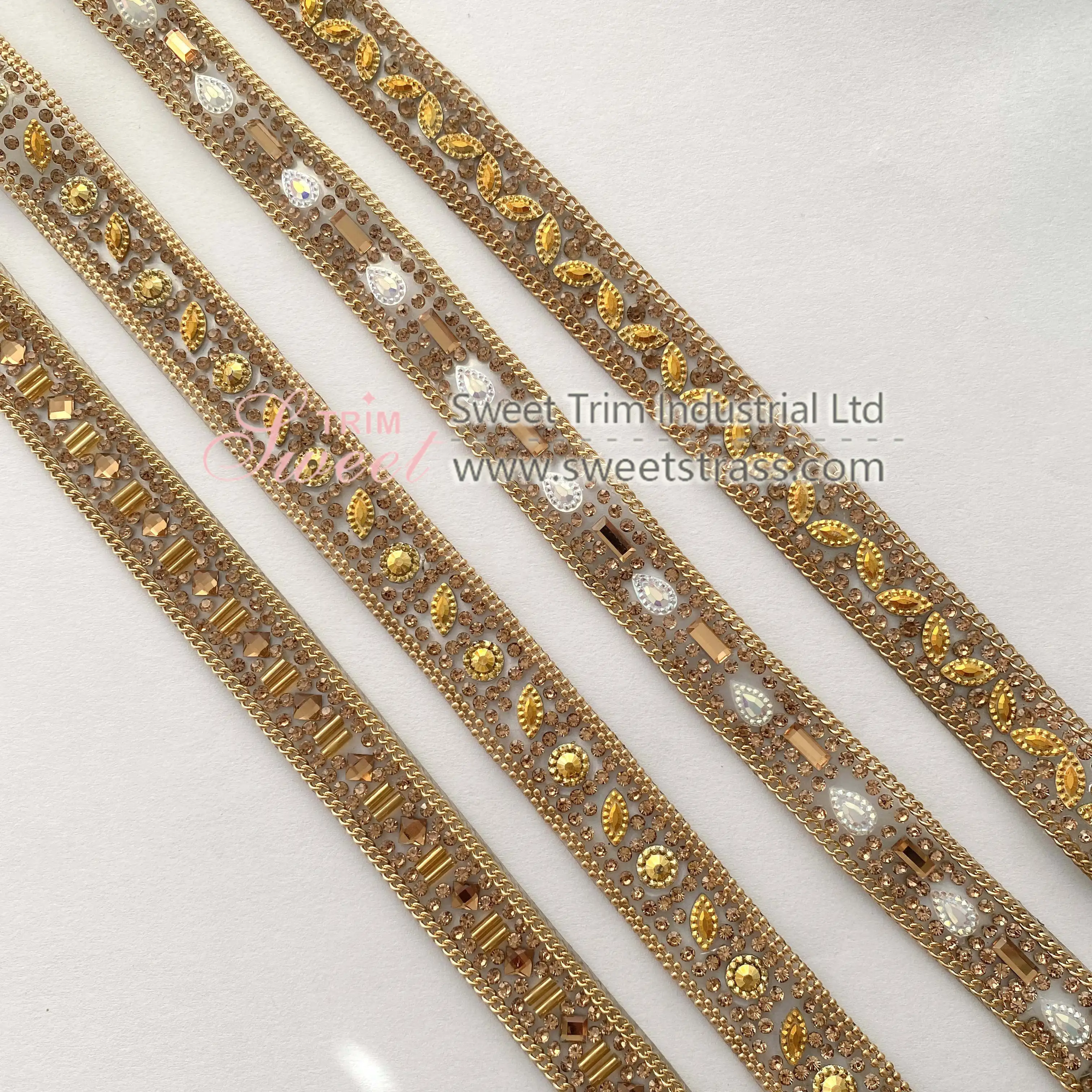 Hot Fix Crystal Beads with Metal Chain Rhinestone Tape Strip Trim for Garment Decoration Shoes Handbags