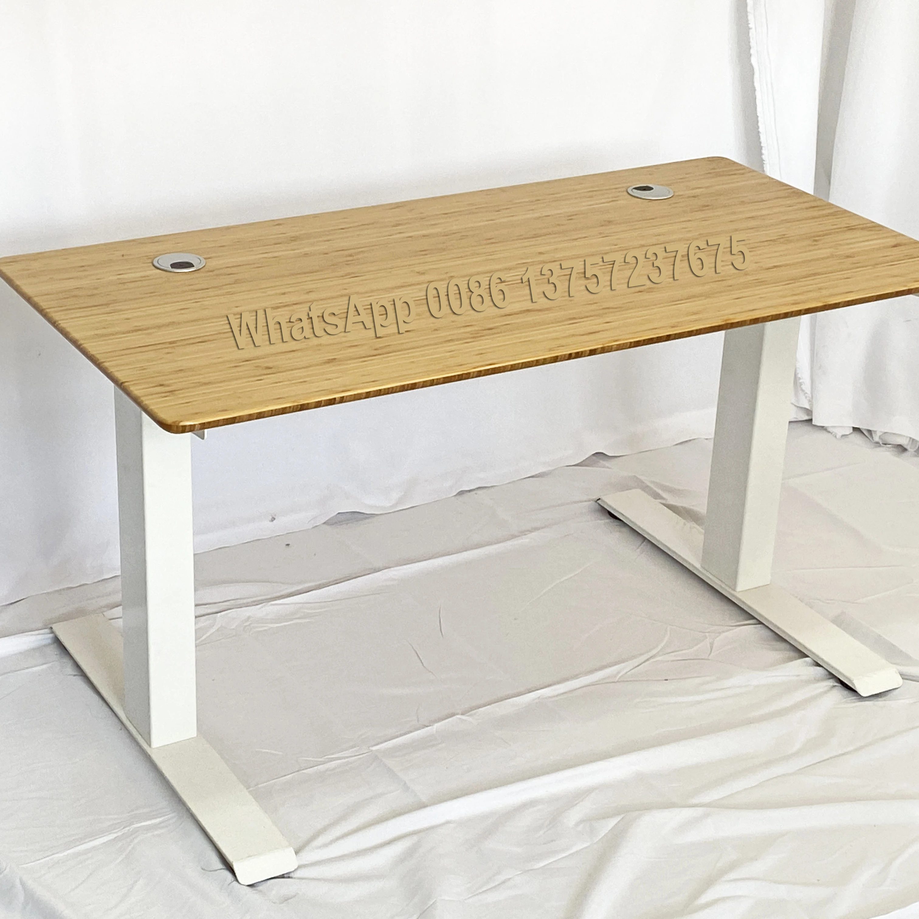 Лучшие продажи электрические регулируемые офисные столы компьютерный стол для ноутбука с amazon echo dot AI