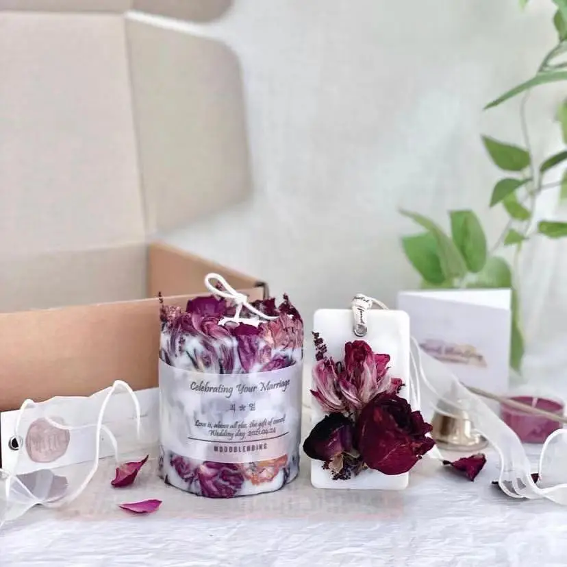 Romantic Rose Dried Flowers Cylinder Aromatherapy Luxury soy wax scented candle with  dry flower