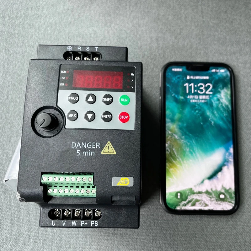 220V 2.2KW Single Phase Variable Frequency Inverter Converter AC Drive