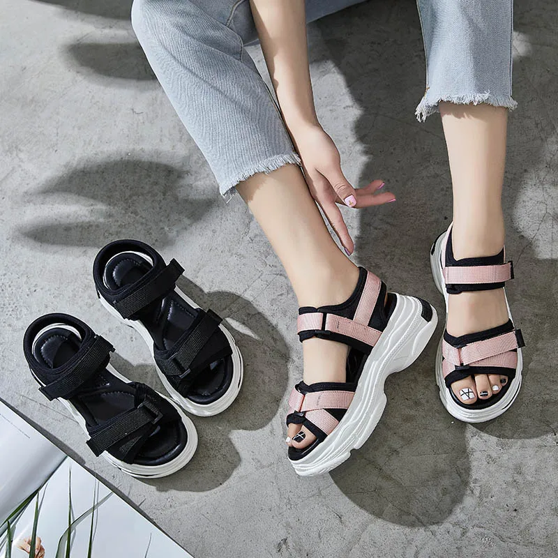 Сандалии женские на толстой подошве, пляжная обувь с открытым носком, модные босоножки, лето