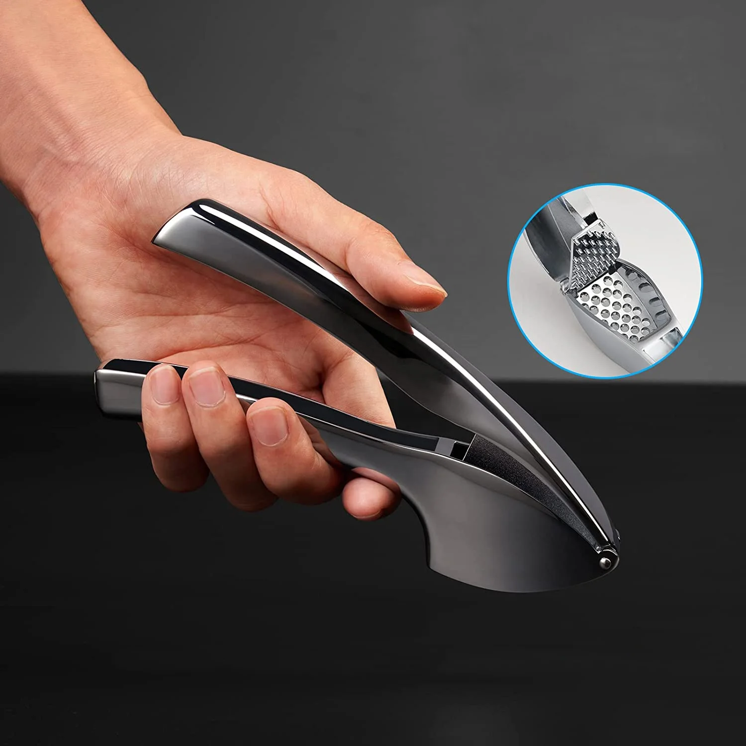 Premium Garlic Presser User-Friendly Zinc Alloy Food Grade garlic press mincer for Kitchen