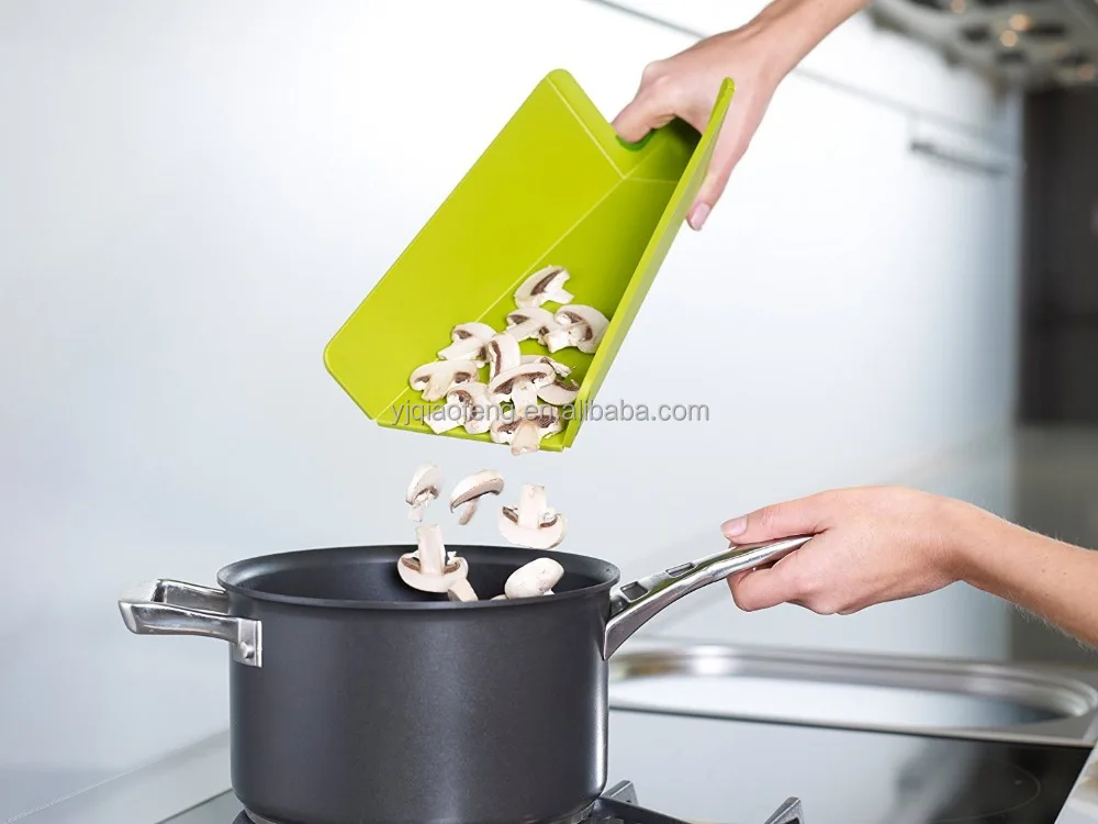 Hot Seller Foldable Plastic Cutting Kitchen Prep Mat Flexible Chopping Board