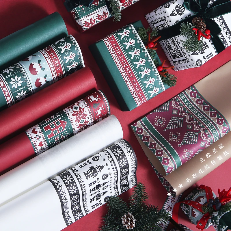 2024 New Design Christmas Floral Waterproof Plastic Bouquet Korean Gift Flower Print Wrapping Paper