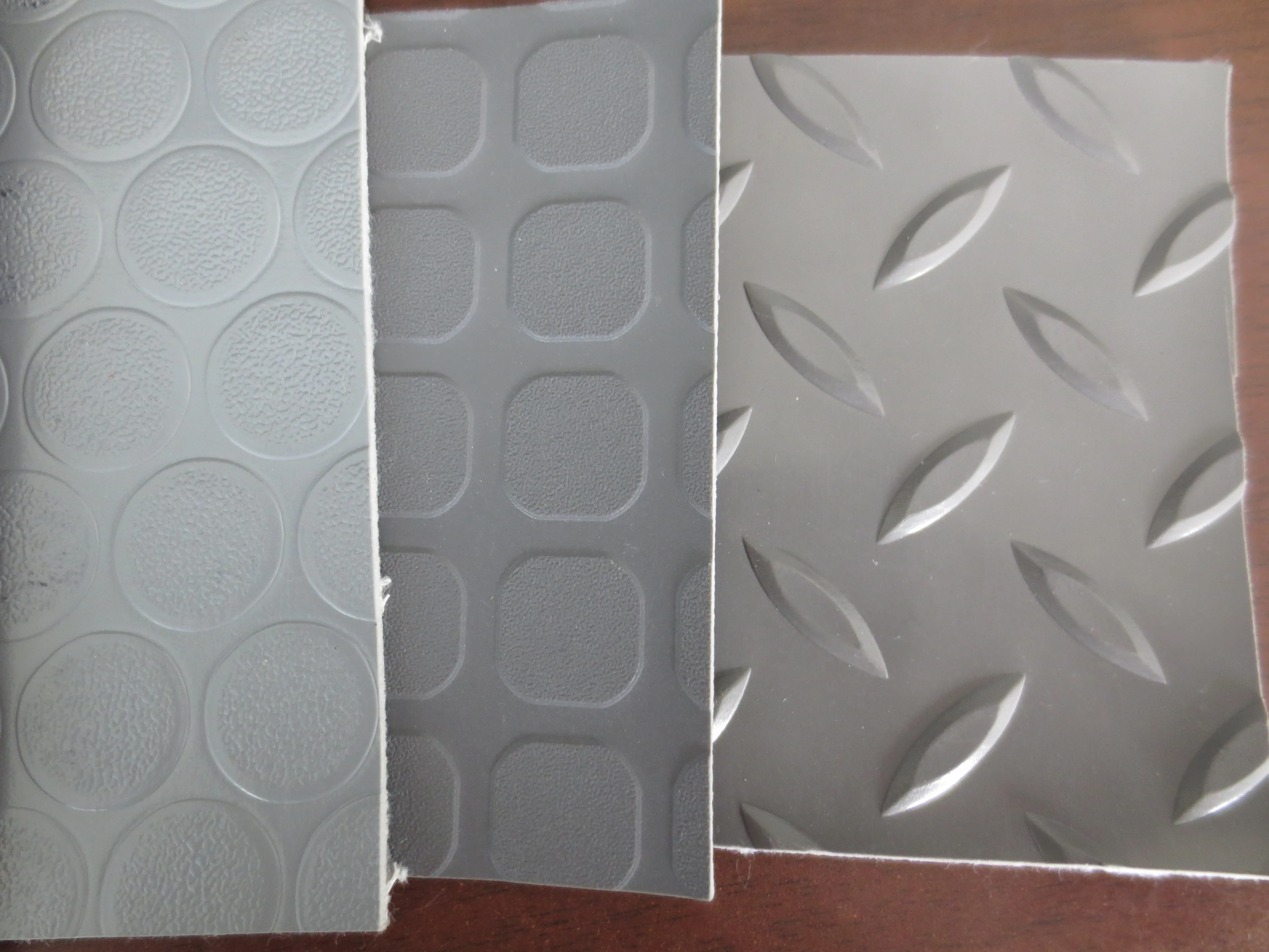 Usage in Bus/Minibus,Coach/Truck/Trian,Boat Non-slip PVC Vinyl Flooring Roll