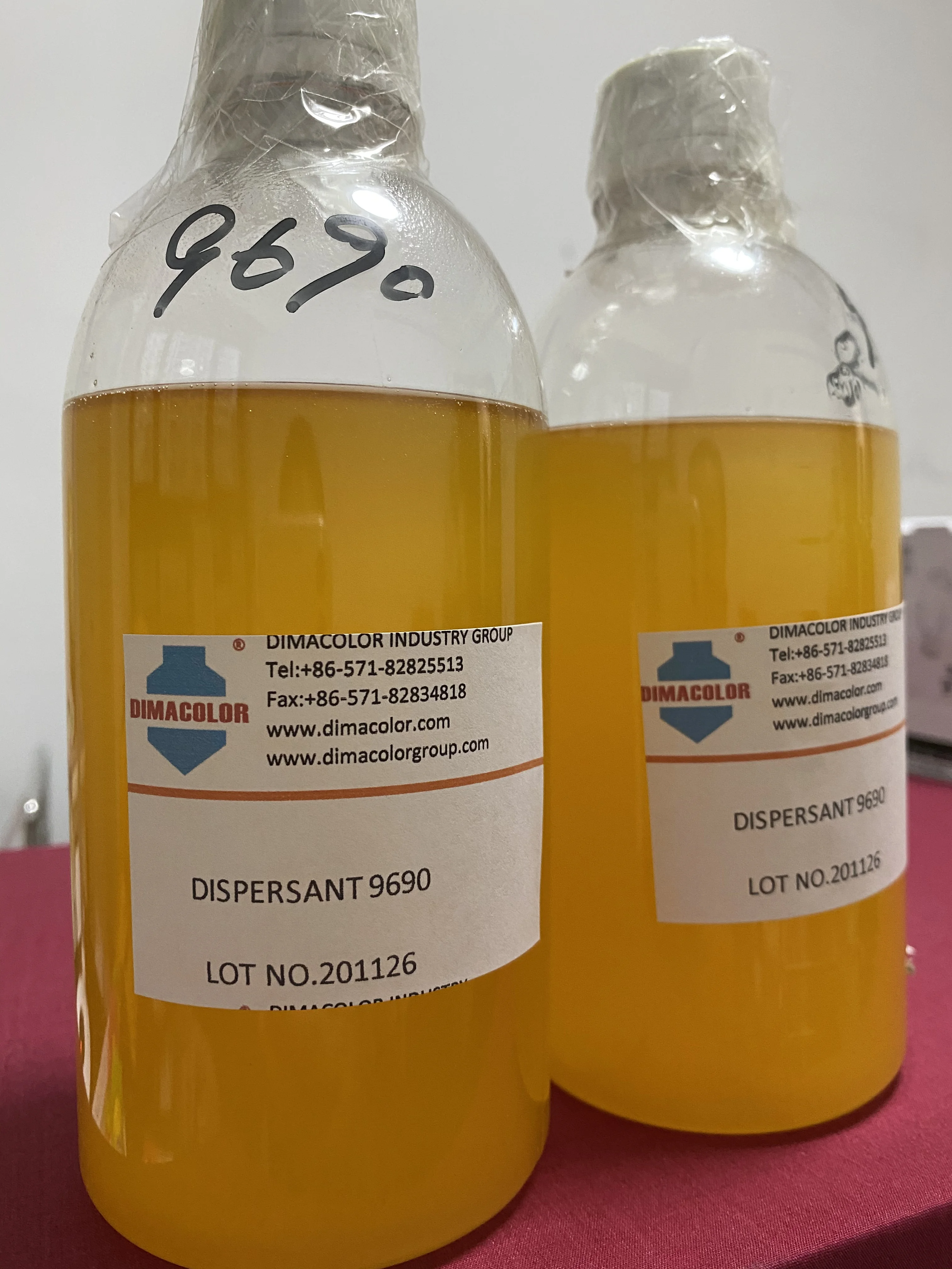 DISPERSANT 1040 (DEUCHEM 904S )