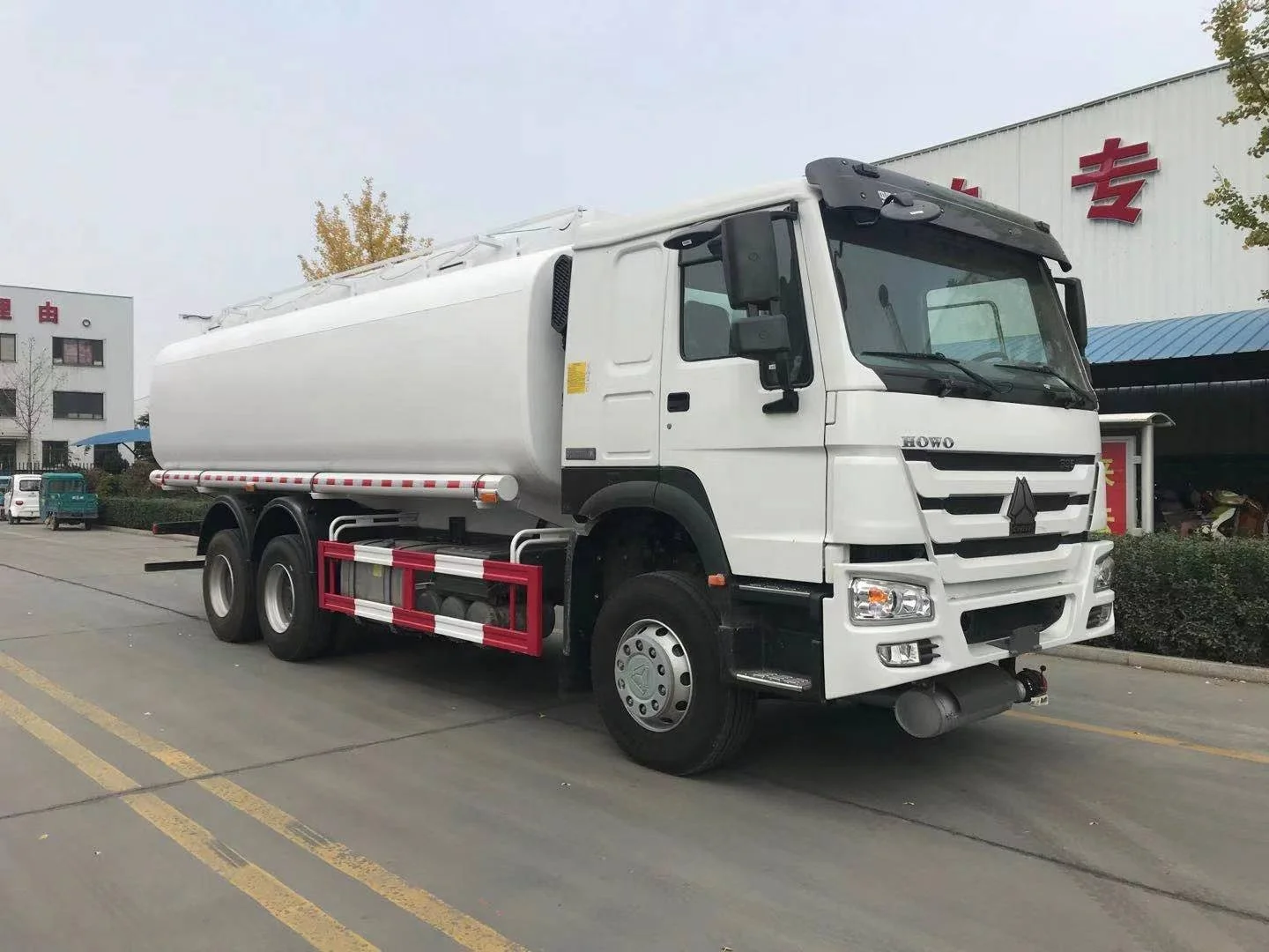  HOWO 10 Wheeler 20000 литров новый топливный