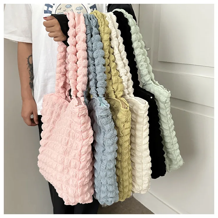 New Arrival Wrinkle Cloud Bags Women Handbags Ladies Wholesale Personality Bubble Flower Quilted Underarm Tote Shopping Bag