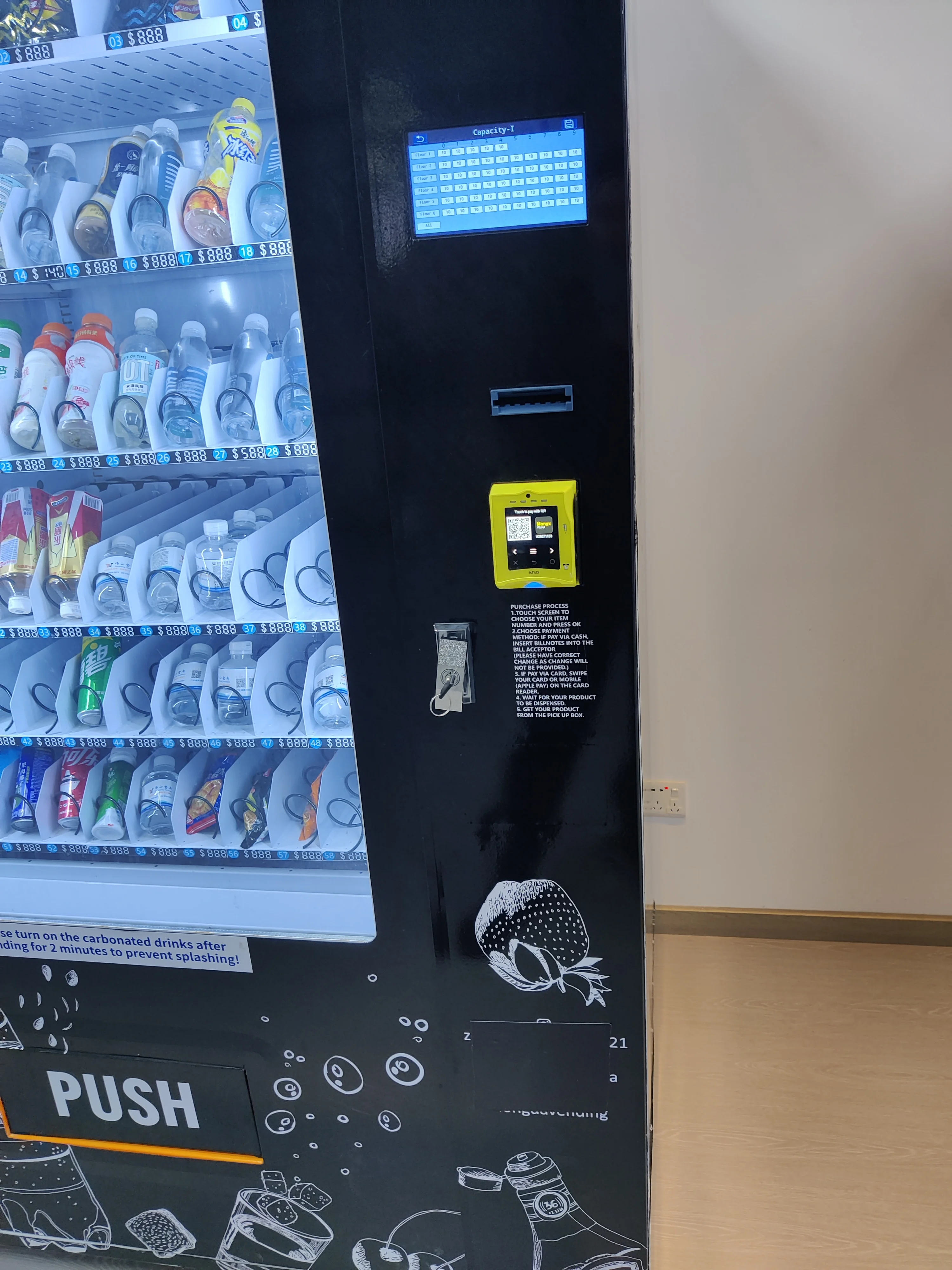 22 inches Touch screen Most popular Vending Machines For Shopping Mall Combo Vending Machine