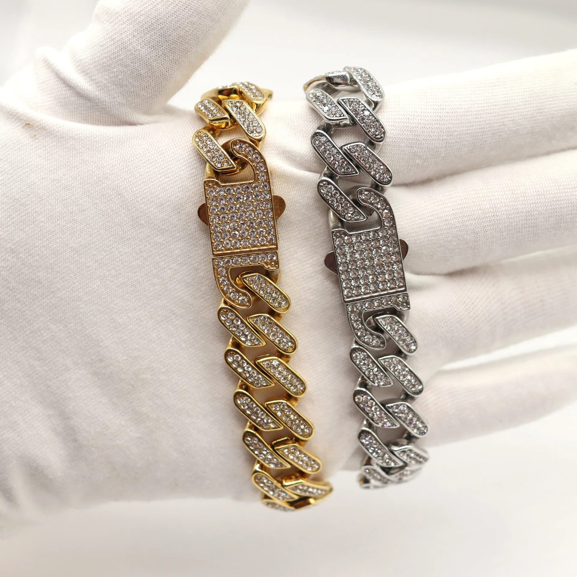 Luxury Iced Out Cuban Link Chain Titanium Steel Bracelets For Women Men Gold Silver Color Bling Rhinestone Bracelet Jewelry