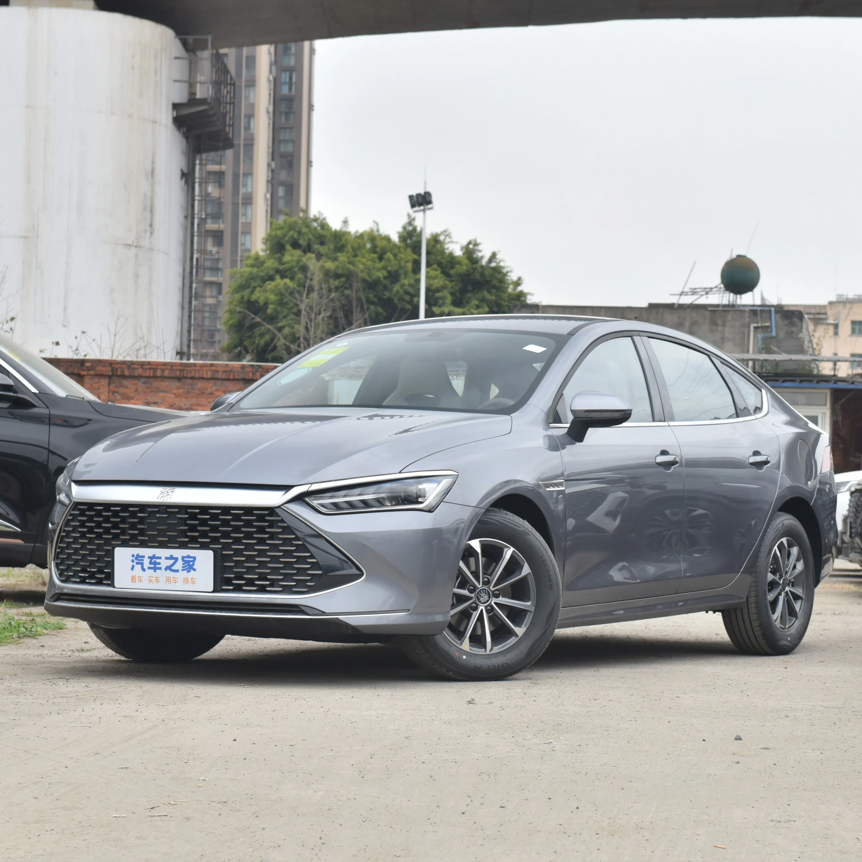 2024 Лидер продаж китайский электромобиль Qin ev dmi BYD Plus DM-i версия