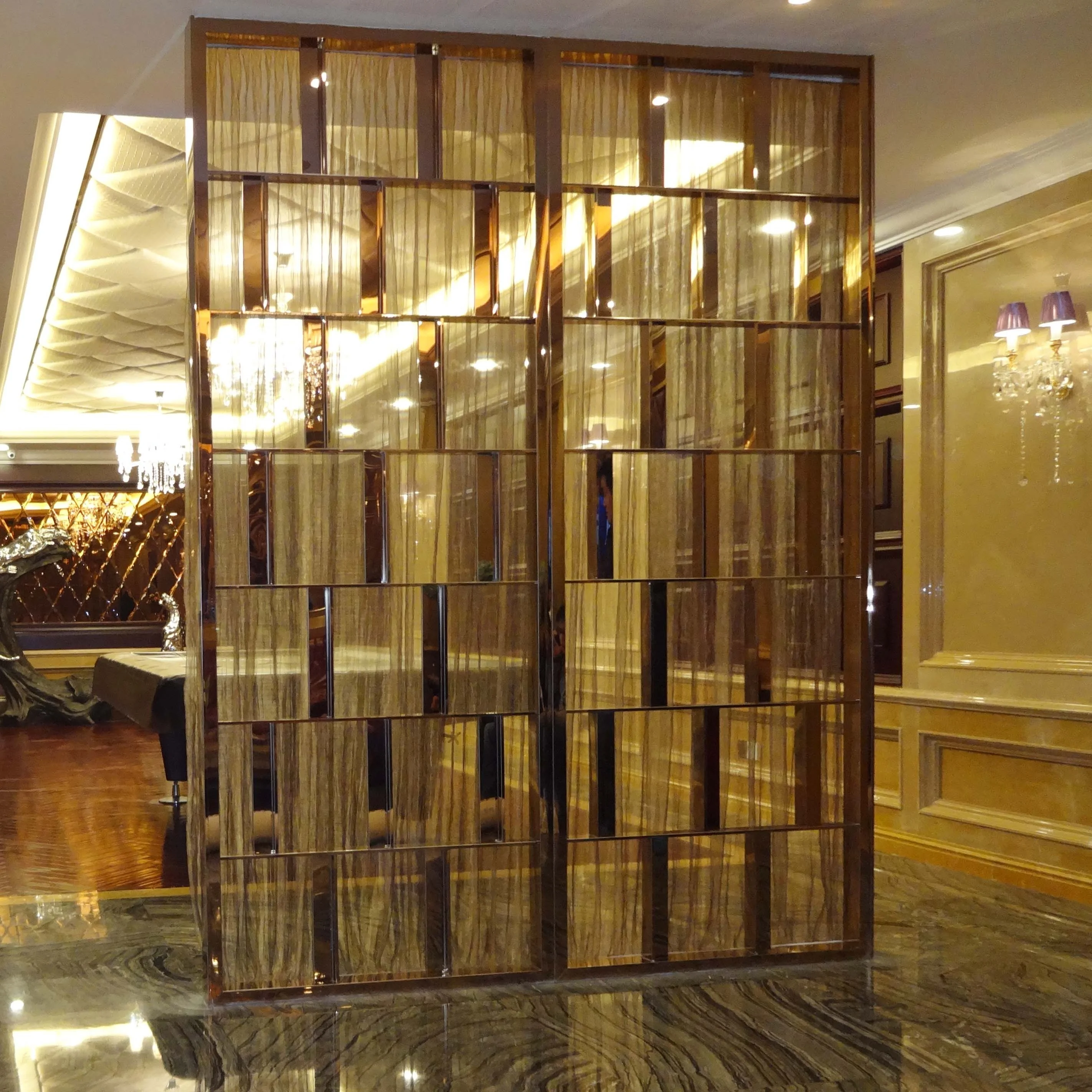 
Decorative Gold Color Laser Cut Metal Room Dividers Partitions Screen 