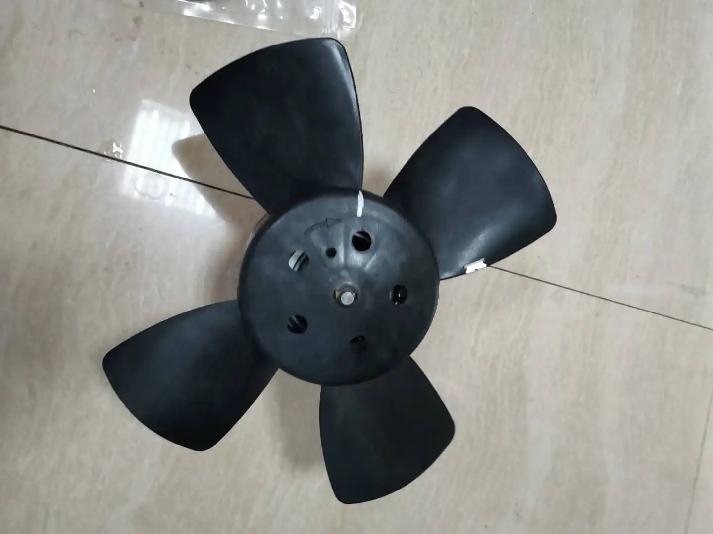 High Quality Axial Fan 3-blade for Putzmeister spare part TCBOSCH Motor 0130109213 Hydraulic Oil Cooler For Concrete Mixer Truck