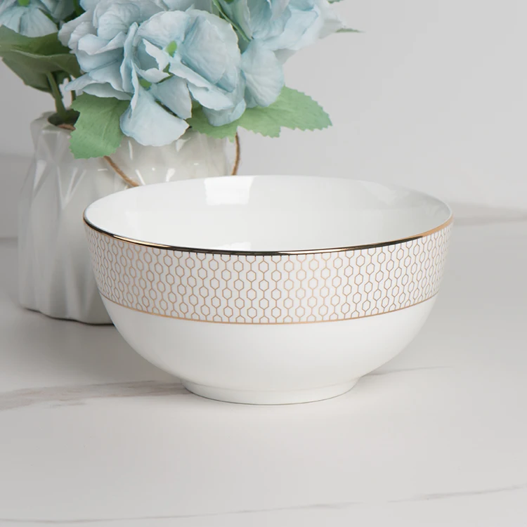 2023 new style Ceramic Dinner Set White Restaurant Quality Luxury Porcelain Dinnerware Sets New Bone China