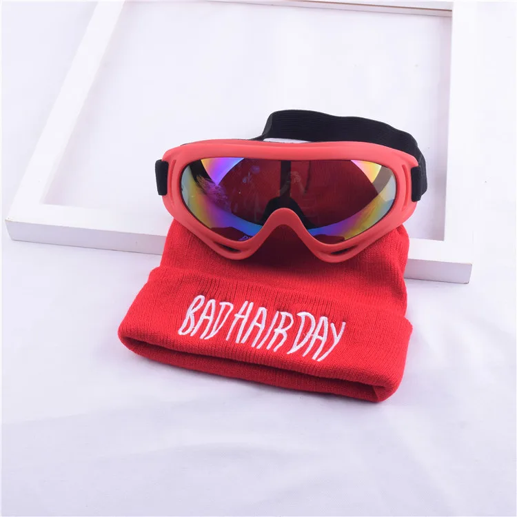 Wholesale INS Embroidery Beanie Sunglasses Set Knitted Winter Hats Fashion Beanies for Women Men